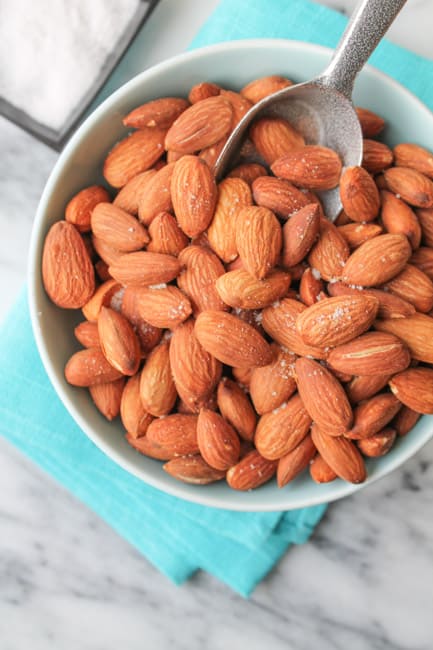 This Dry Roasted Almonds recipe is a simple, whole foods snack with some crunch. They are easy, healthy and delicious. Heat up that oven and roast yourself up a batch today! #healthy #healthyrecipes #glutenfree #snacks #healthyfood
