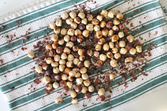 skinned hazelnuts