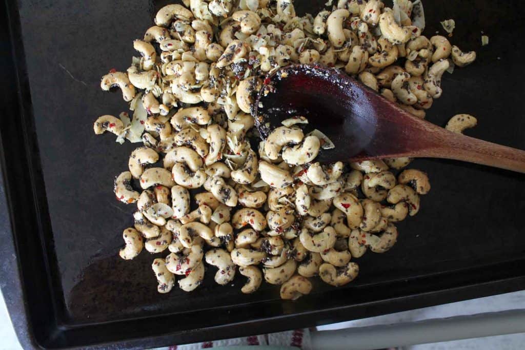 Coconut Curry Roasted Cashews