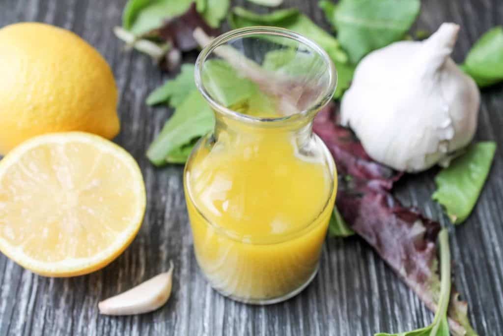 Dressing with fresh greens, lemon and garlic