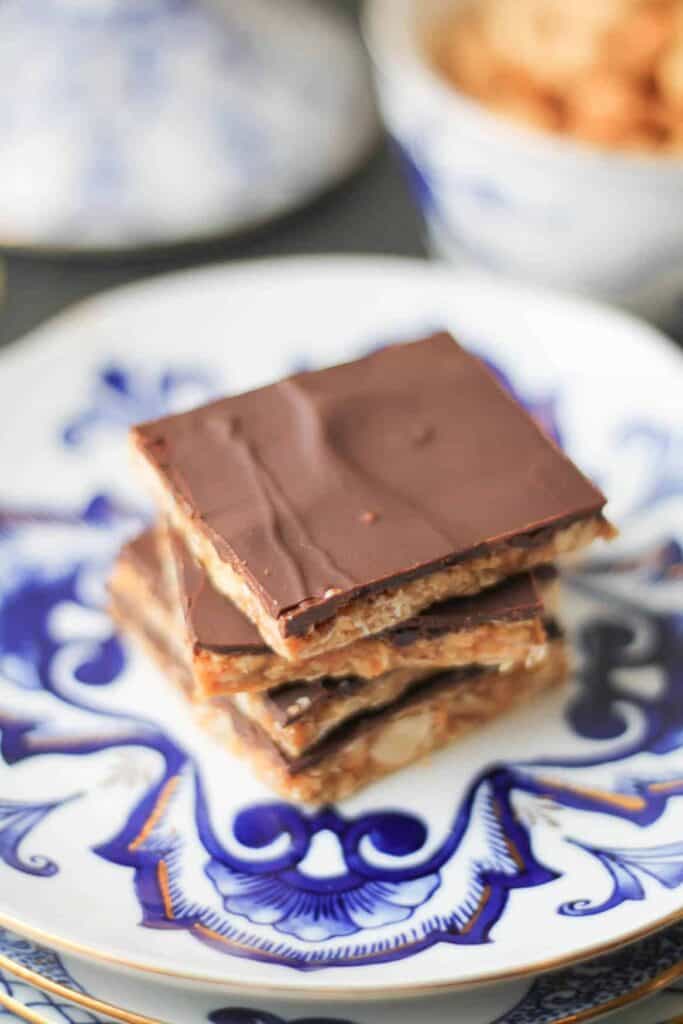 Toasted Cashew Candy Bars