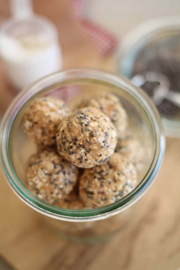 Vanilla Protein Balls with Chia Seeds