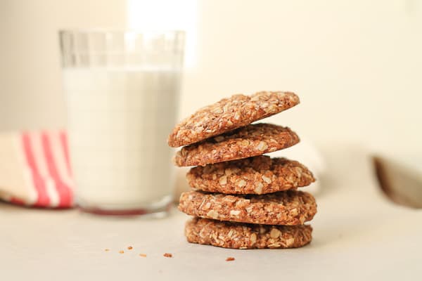 Featured image of post Recipe of Vegan Anzac Biscuits Chewy