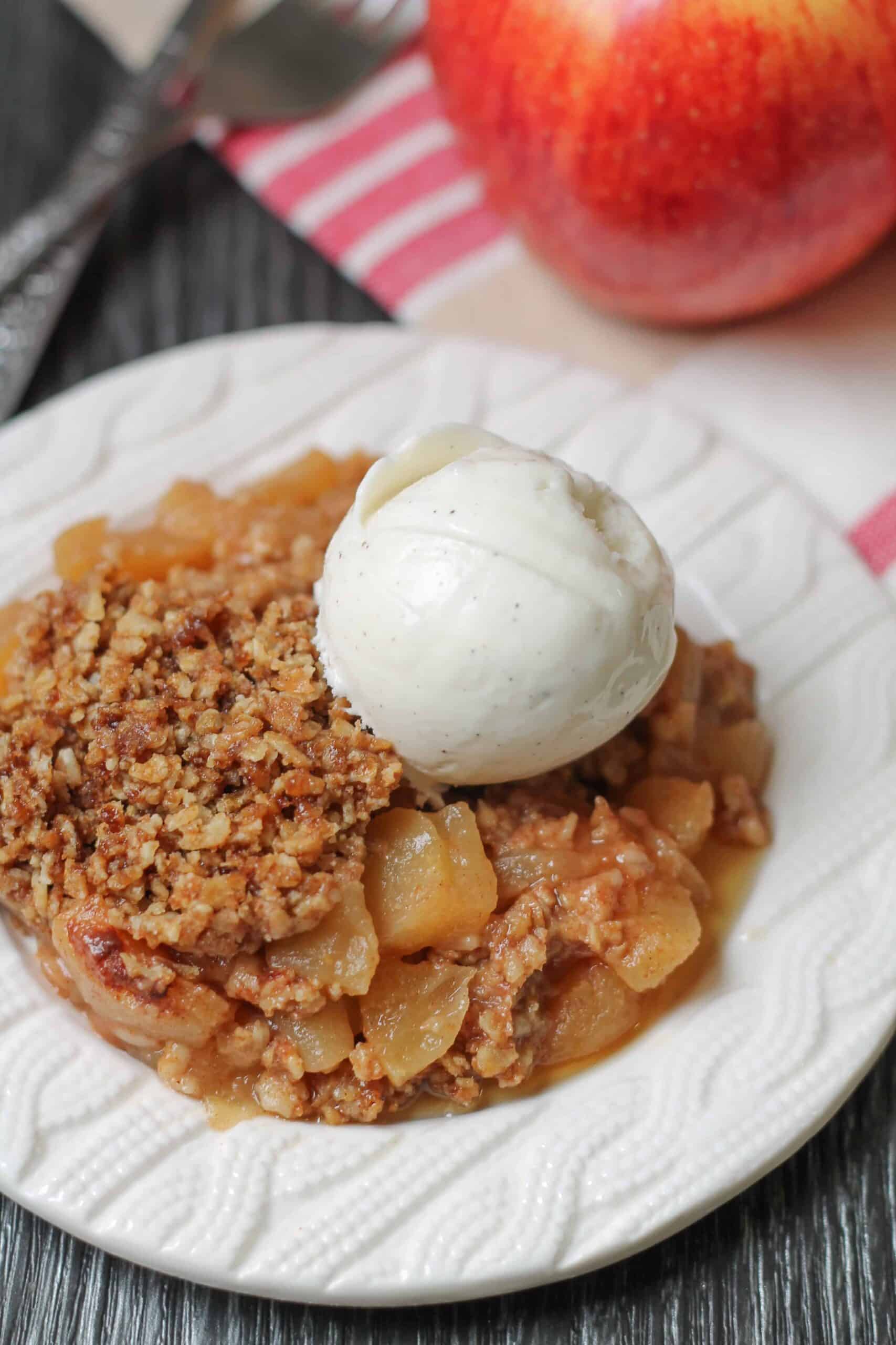 Instant Pot Apple Crumble - Vegan - The Honour System