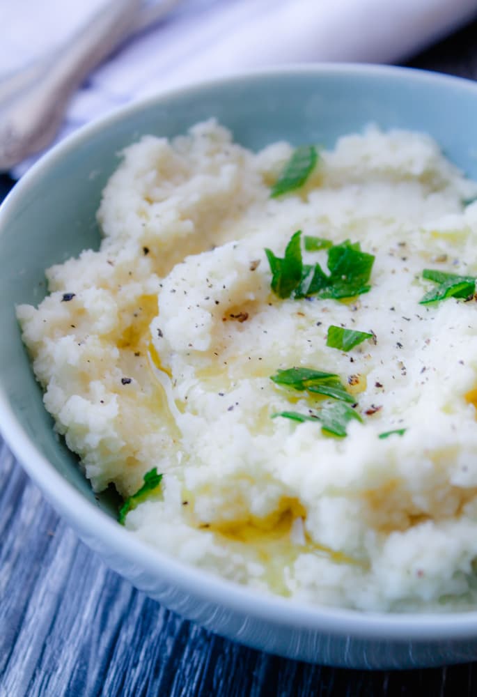 A bowl of mashed cauliflower.