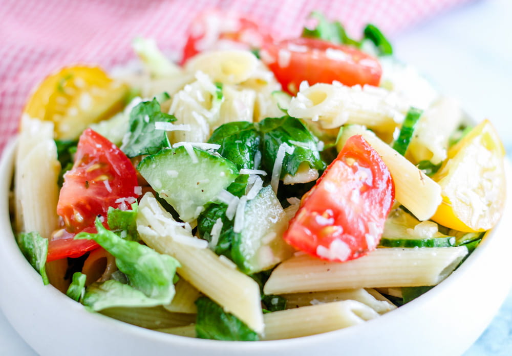 pasta salad without mayo in a bowl.