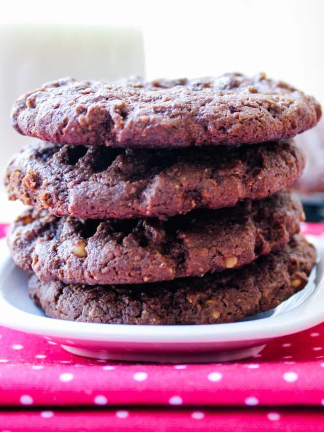 How to Make Chocolate Protein Cookies