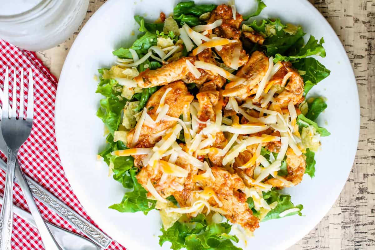 A plate of chicken taco salad.