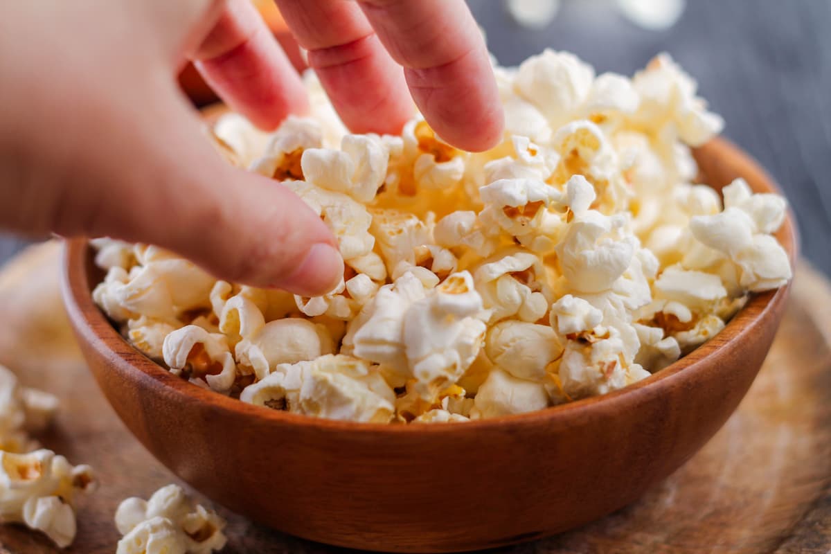 Stovetop Popcorn with Coconut Oil and Sea Salt