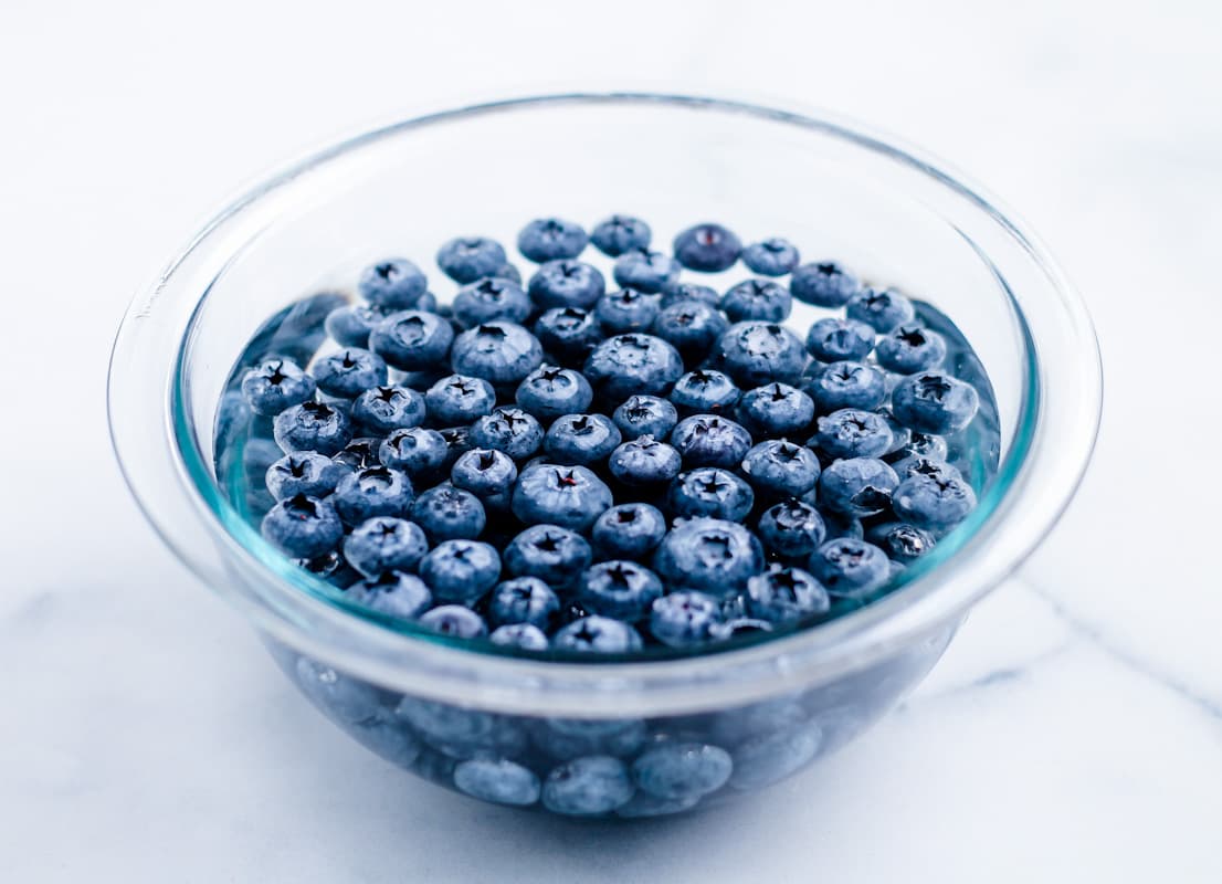 Berries in a bowl of cool water.
