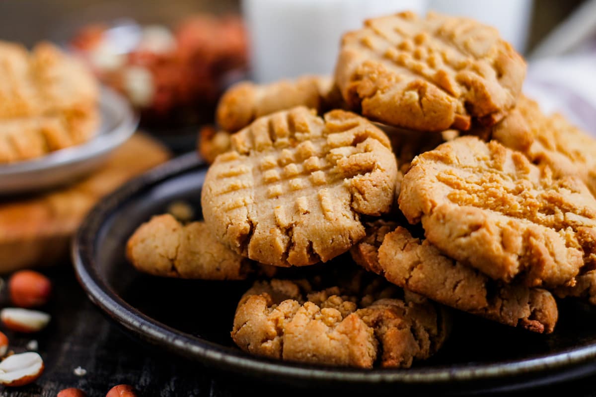 A plate of almond flour peanut butter cookies.
