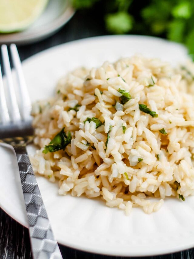 How to Make Cilantro Lime Brown Rice