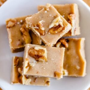 Overhead image of tahini fudge on a plate.