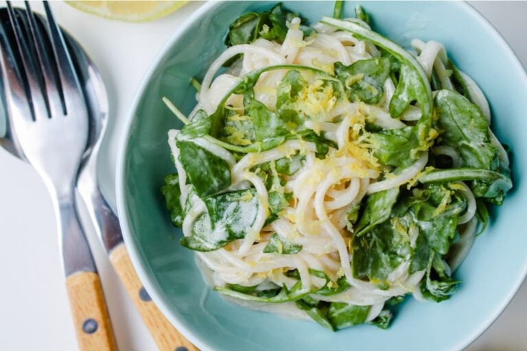 A bowl of goat cheese pasta.