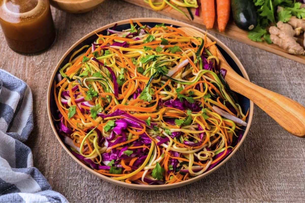 A bowl of Asian zoodle salad.