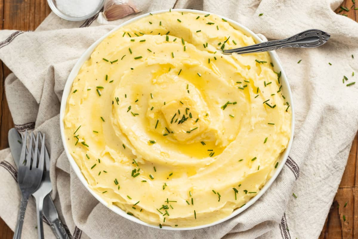 A bowl of cottage cheese mashed potatoes.