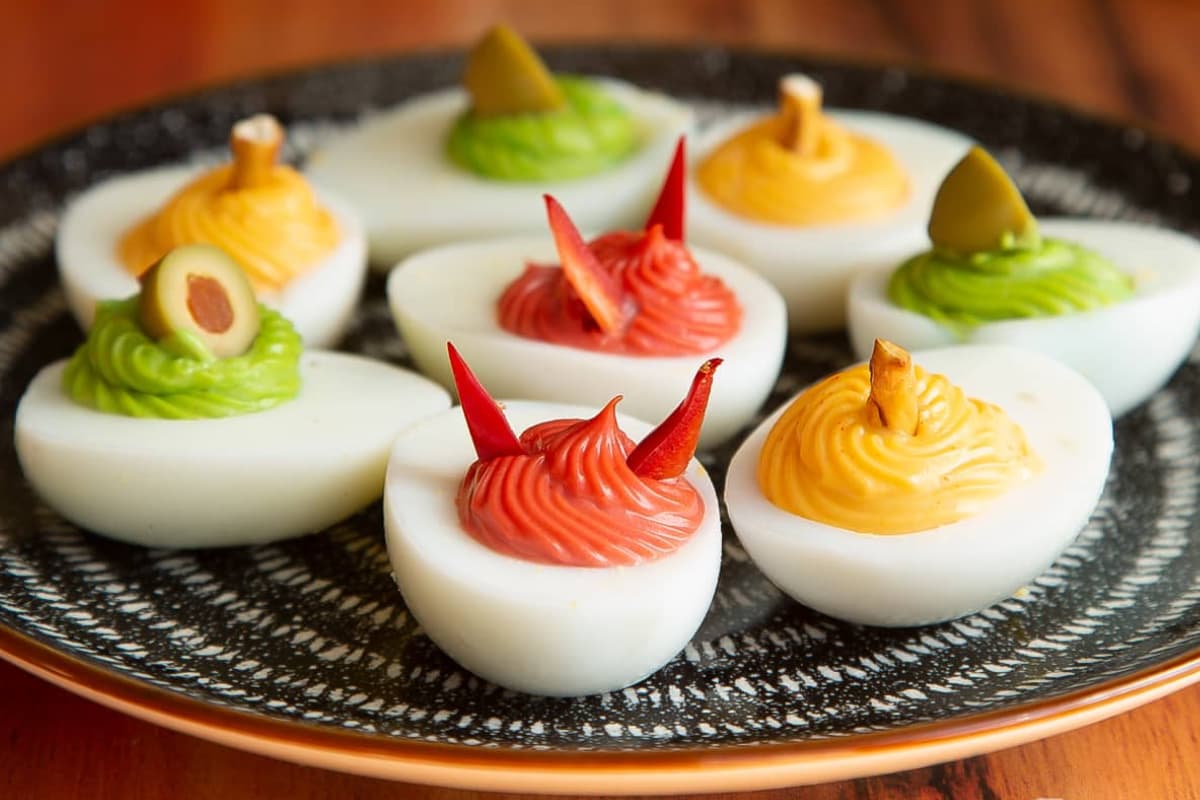 A platter of Halloween deviled eggs.