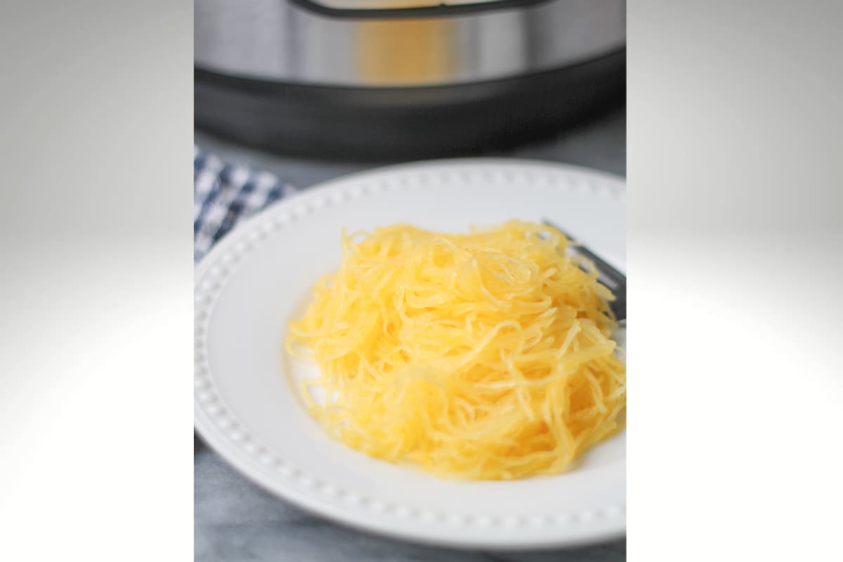 A plate of instant pot spaghetti squash.