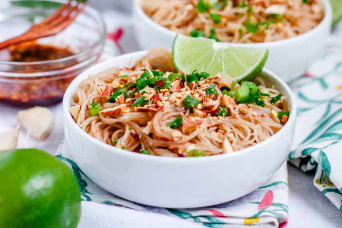 A bowl of vegan pad thai.