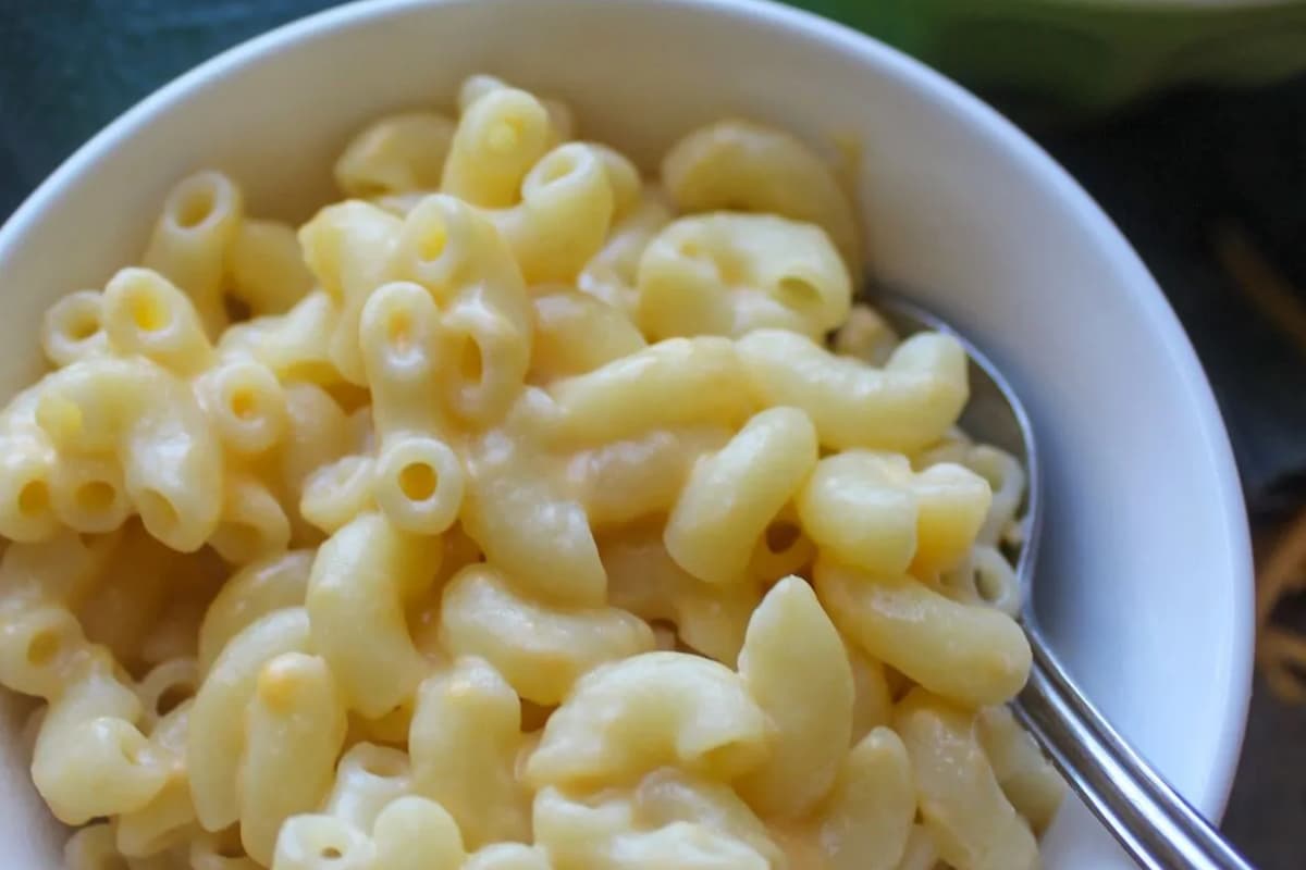 A bowl of 8 minute mac and cheese.