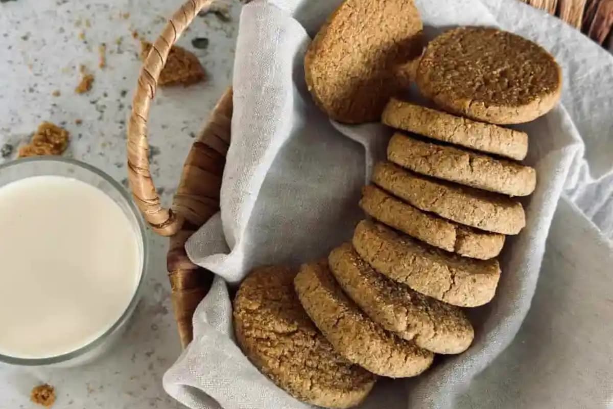 A basket of almond and rye cookies.