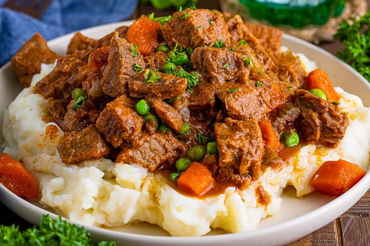 Easy beef stew and mashed potatoes.