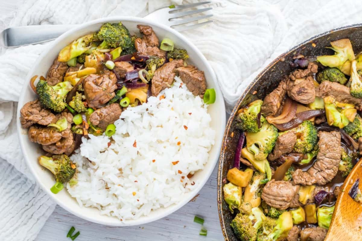 A bowl of beef and broccoli.