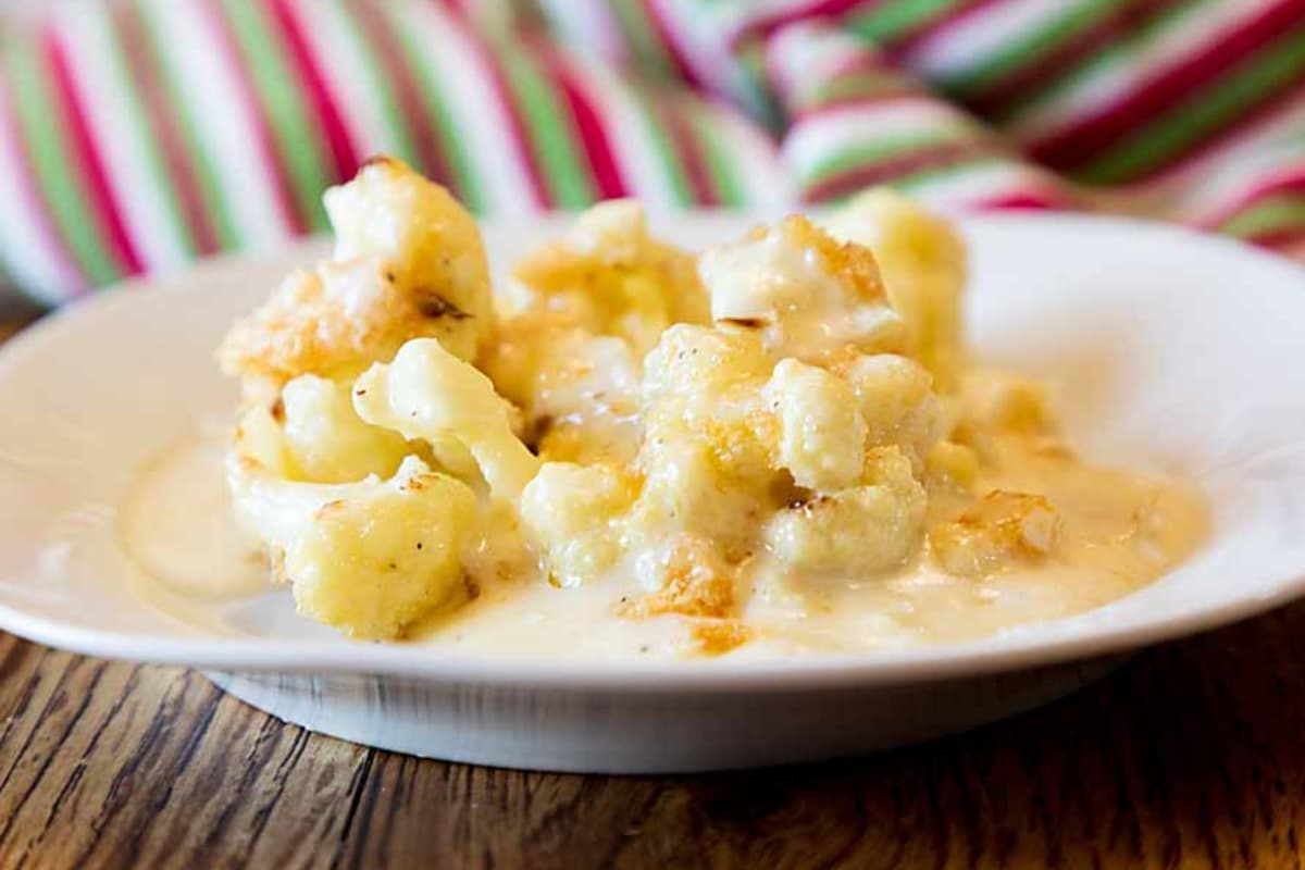 A plate of cauliflower mac n cheese.