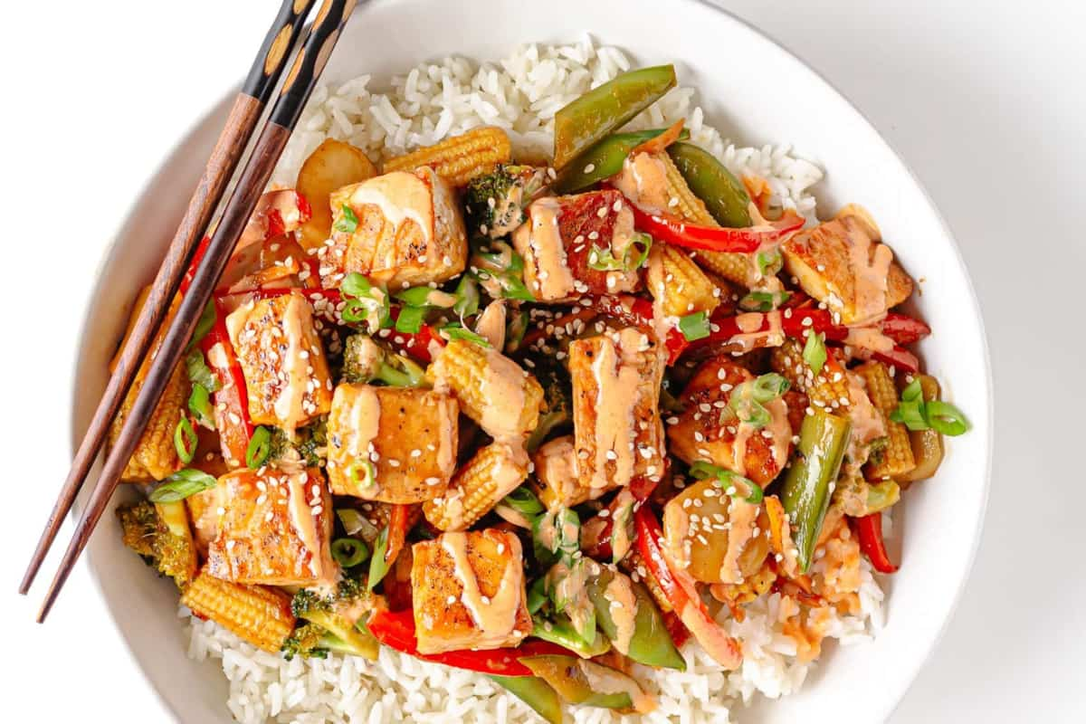 A plate of salmon stir fry.