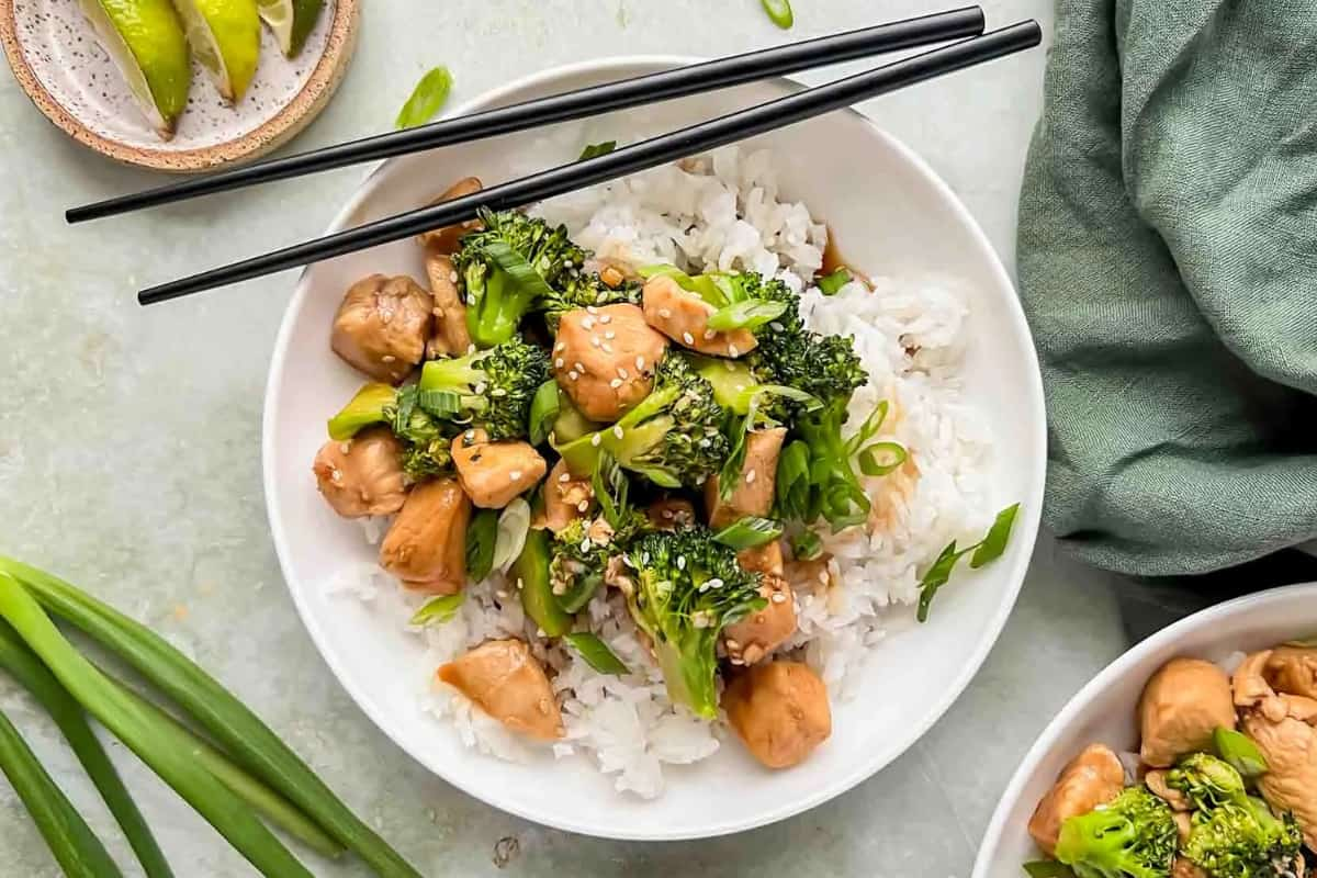 A bowl of teriyaki chicken broccoli.