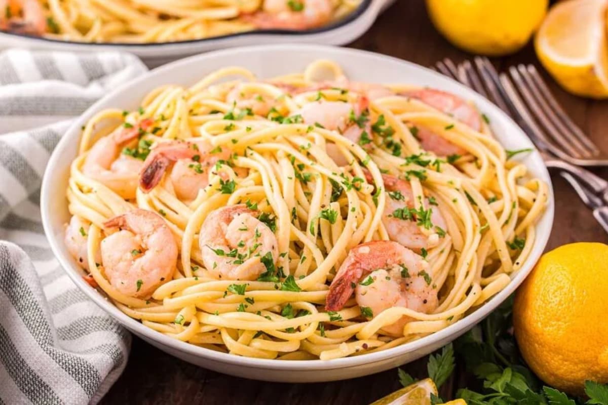 A bowl of shrimp linguine.