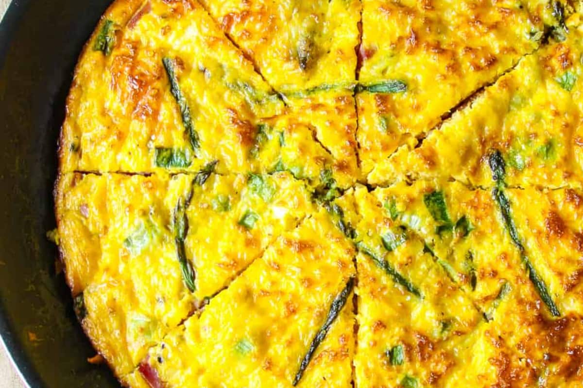 Overhead image of a ham and cheese frittata.