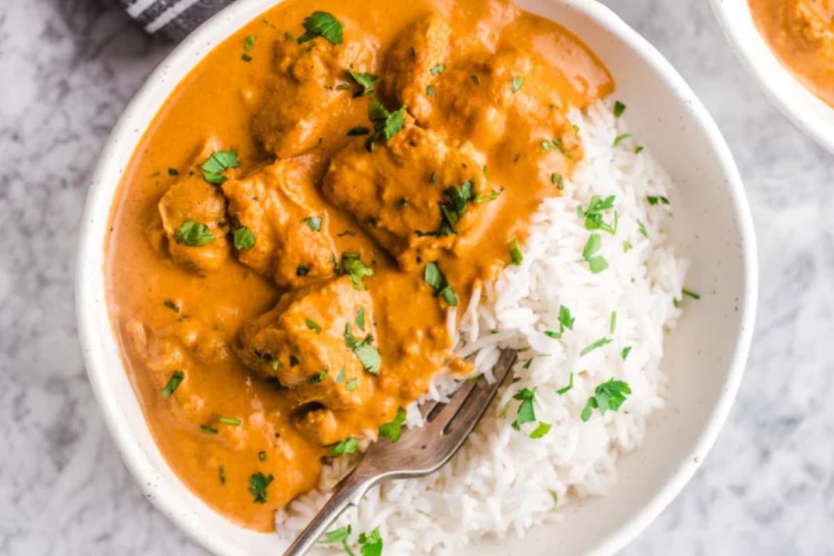 A bowl of butter chicken.