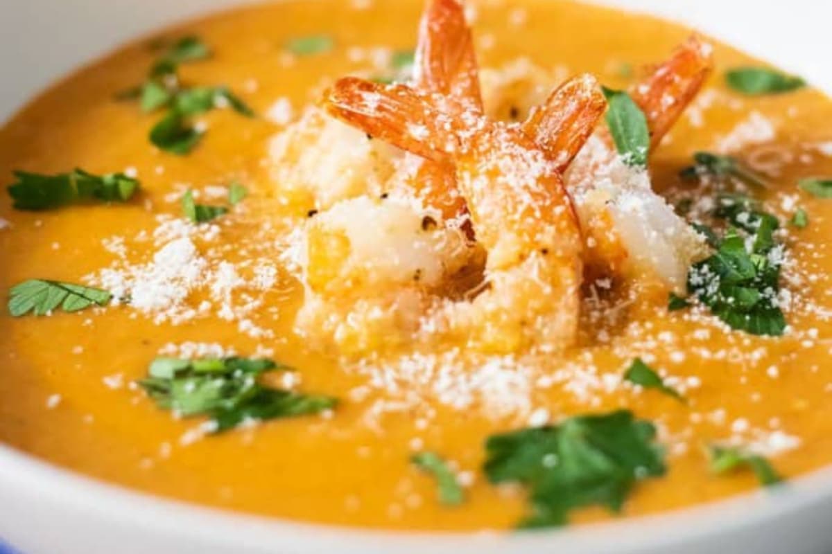 A bowl of roasted tomato fennel soup.