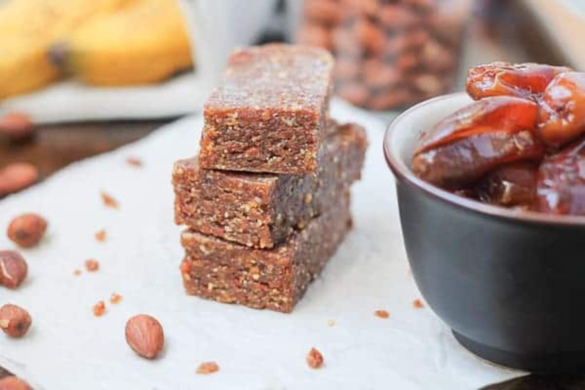 A plate of banana bread larabars.