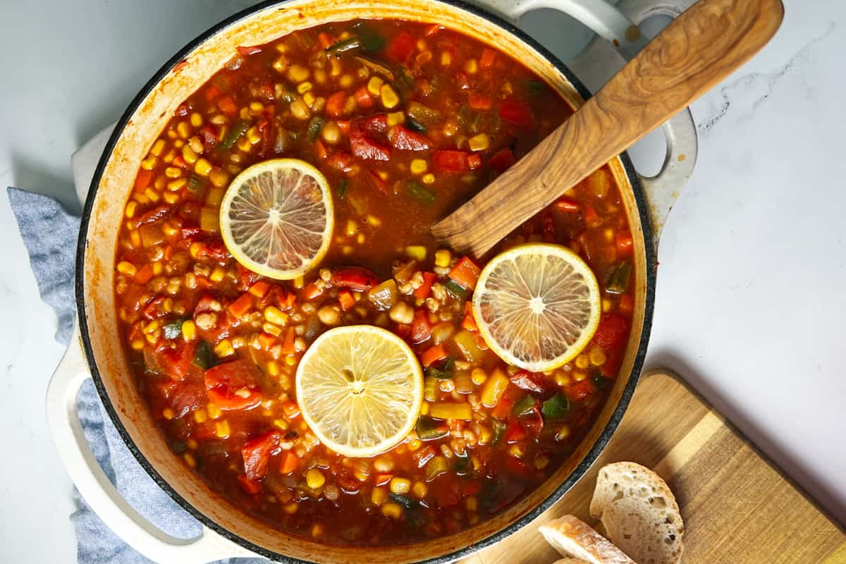 A bowl of panera 10 vegetable soup copycat.