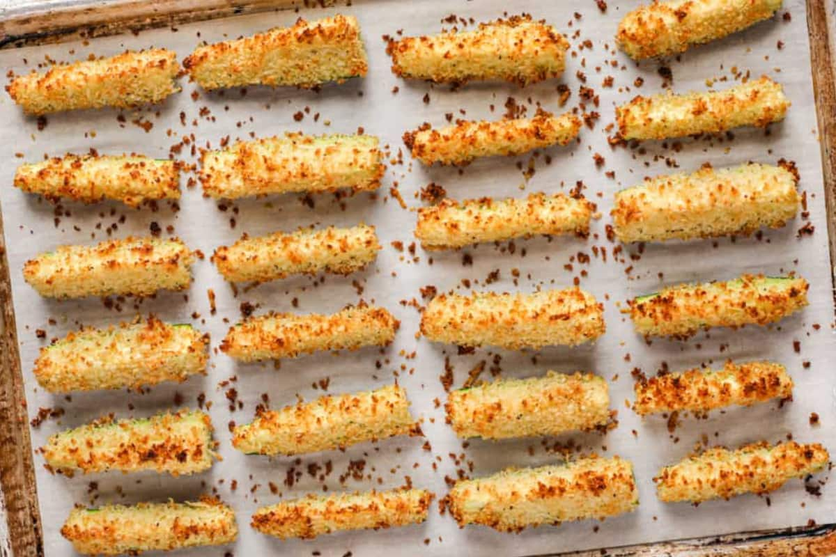 A tray of zucchini fries.