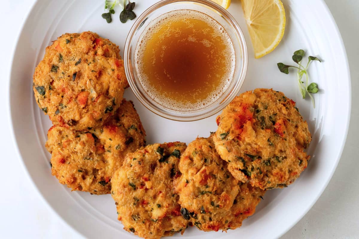 A plate of baked lobster cakes.