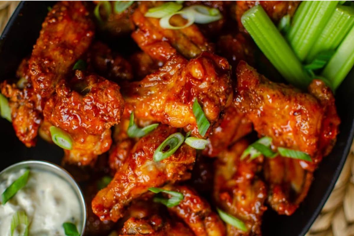 A plate of honey buffalo wings.