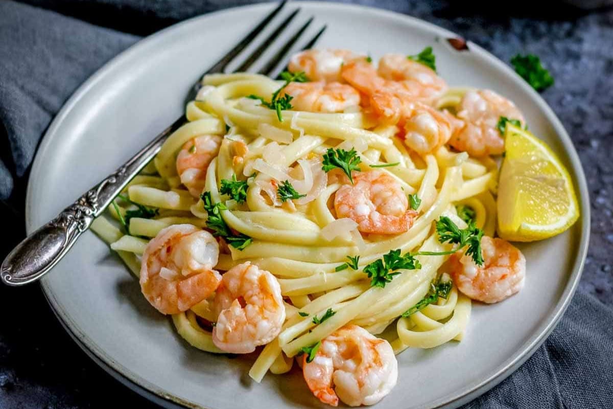 A plate of shrimp scampi.