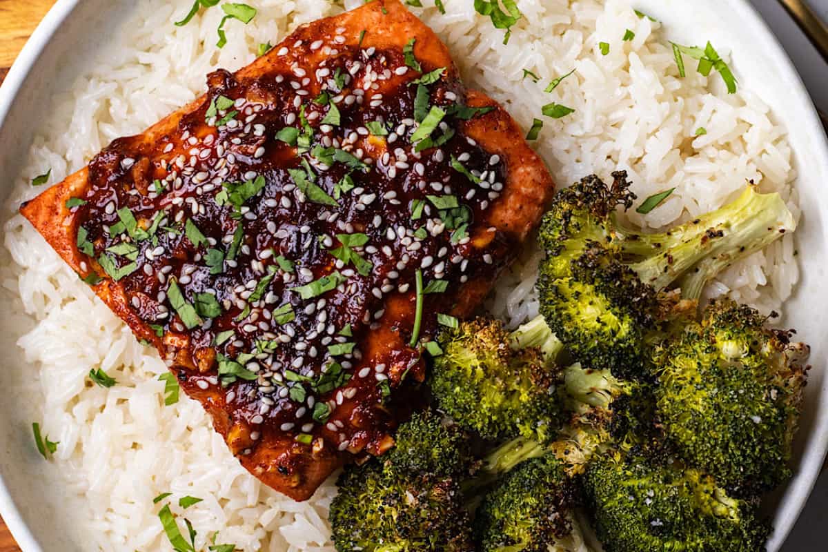 Overhead image of Chili Maple Salmon and Broccoli Bowls.