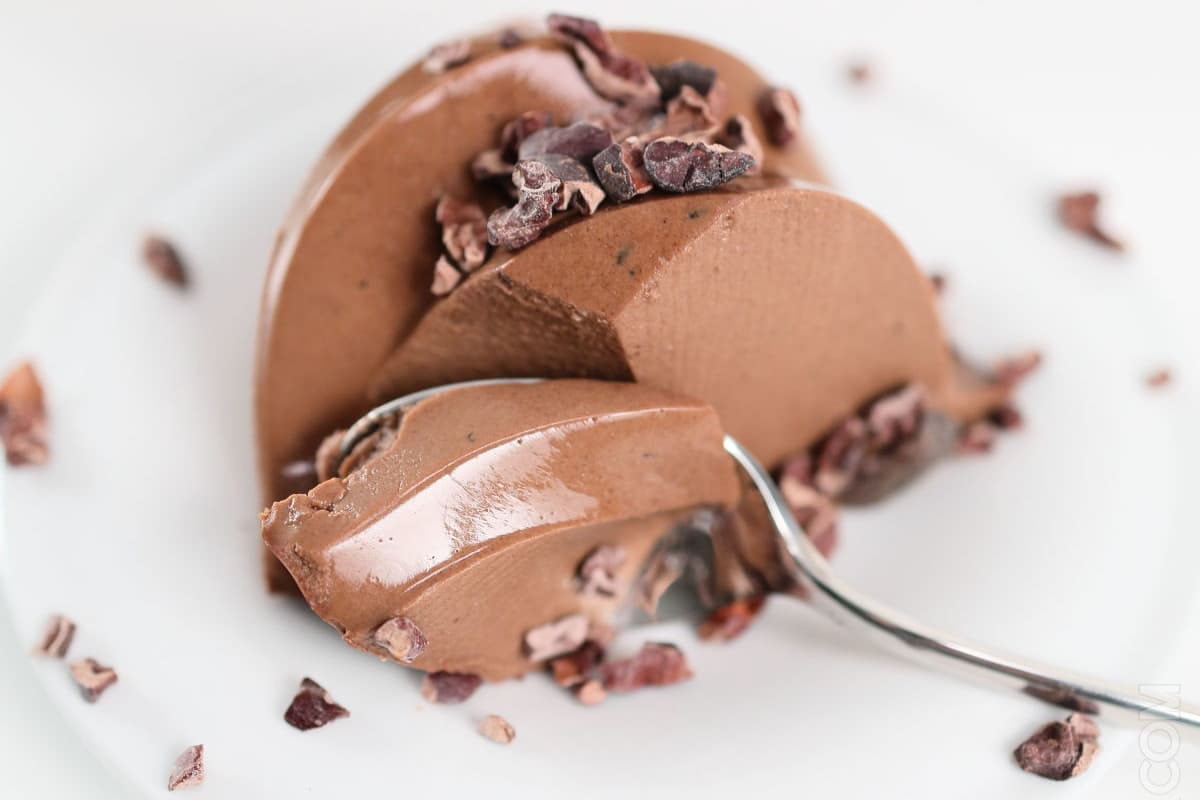 A plate of low carb Chocolate Protein Jello.