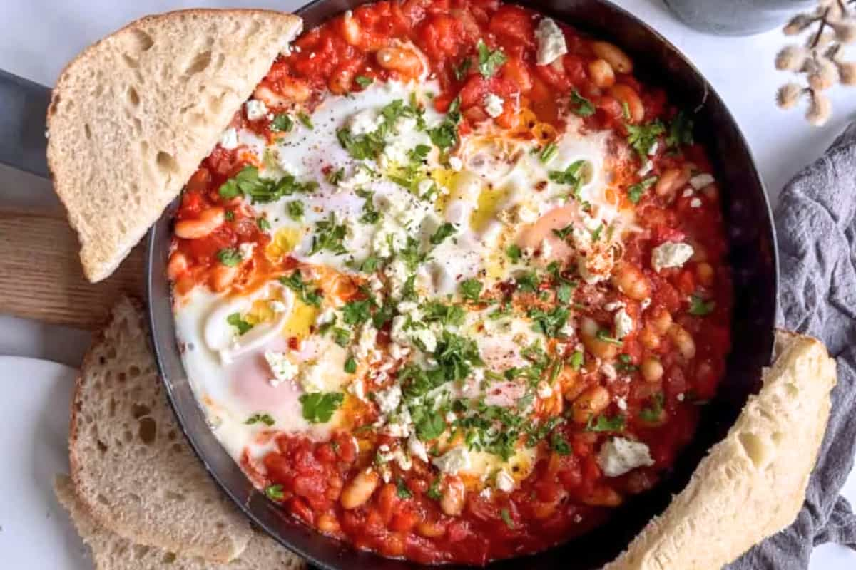 A dish of White Bean Shakshuka.