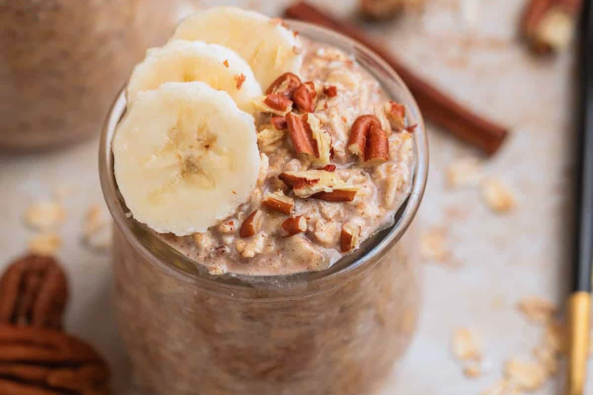 A jar of Banana Bread Overnight Oats.
