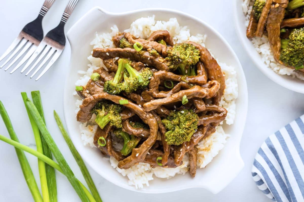 A plate of Copycat Panda Express Beef And Broccoli.