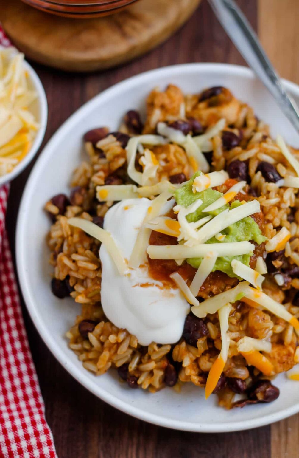 Instant Pot Salsa Chicken and Brown Rice Burrito Bowls