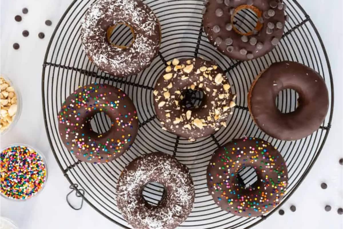 A plate of Paleo Donuts.