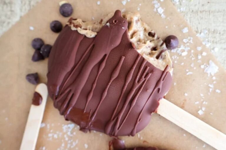 A plate of Peanut Butter Frozen Yogurt Bars.