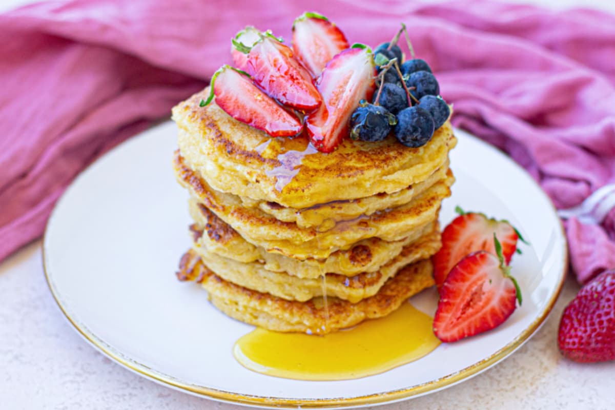 A plate of Protein Cottage Cheese Pancakes.