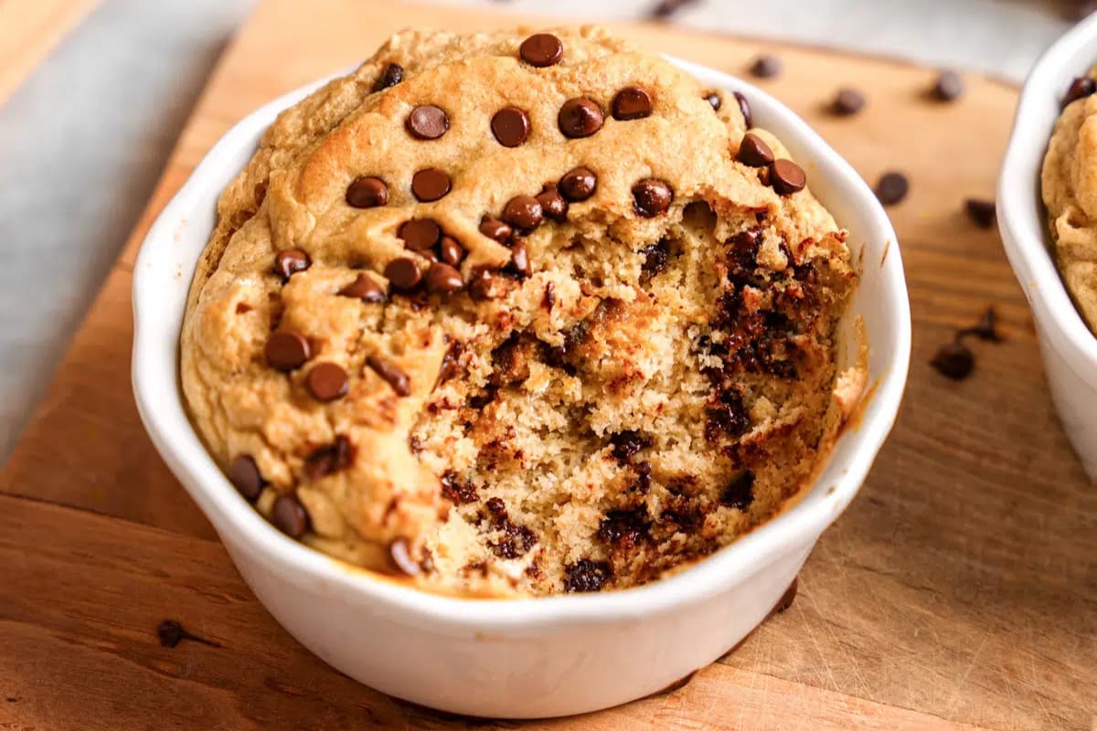 A bowl of Chocolate Chip Baked Oats.